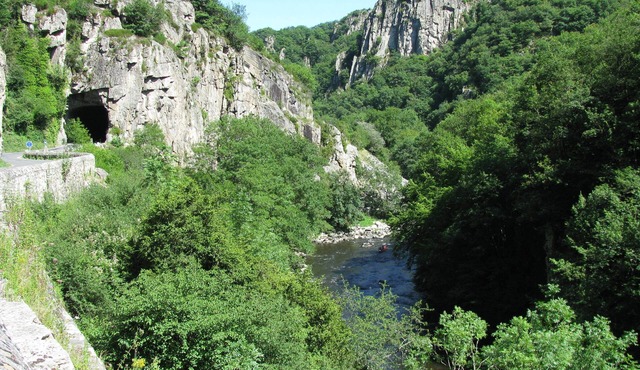 La Maison Roux - charming house in Servant, near the Sioule Gorges