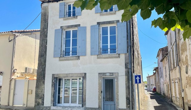 La Maison Saint Pierre, Aulnay