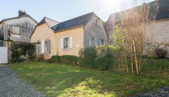 La Maison Vergès - 3 bedrooms - large living room - small garden