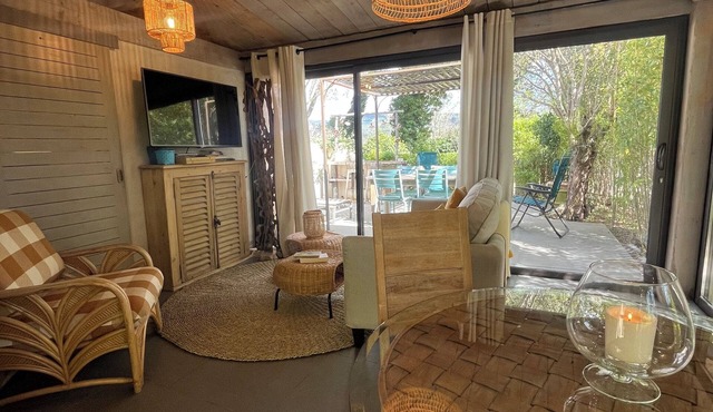 LA MAISONNETTE DE ROBINSON HILLSIDE VIEW IDEAL FOR TWO! Rated 4*