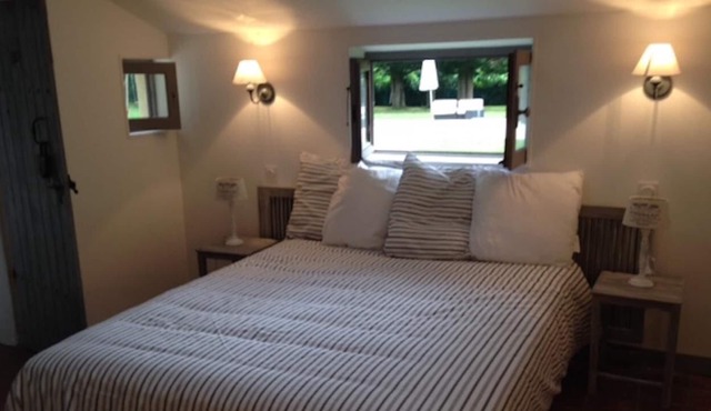 La Maisonnette with pool view