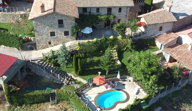 La Majada de Peñacorada I C.R Ideal with children in the foothills of Picos de Europa