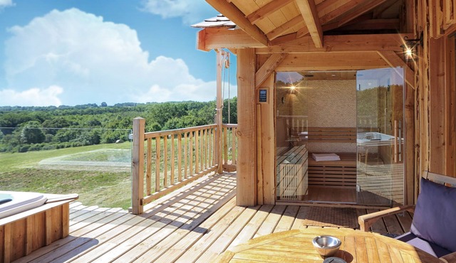 La Mandrélie - La Cabane Du Grand Chêne