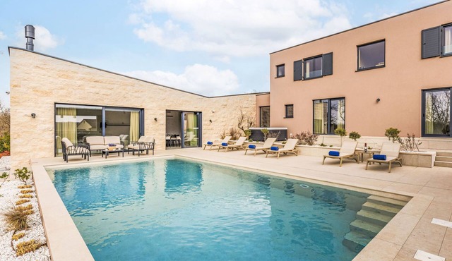 La Mari by Interhome
