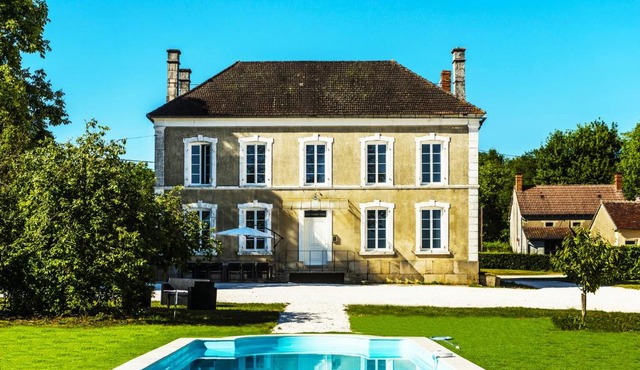 LA MARSEILLAISE 15 PERS PISCINE