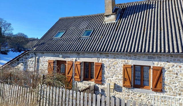La Méouzine, gîte for 4 people, 5 minutes from the pond, pets welcome,