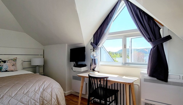 La Merveilleuse - House and Pavilions