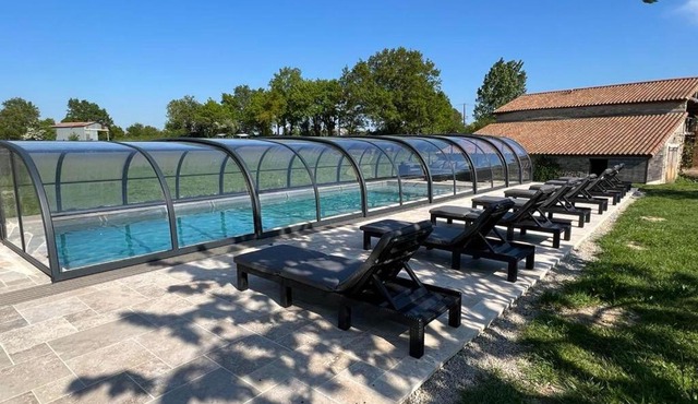 La Millière - Chambres d'hôtes - Piscine & campagne - Marie-Anne & Marie-Adélaïde