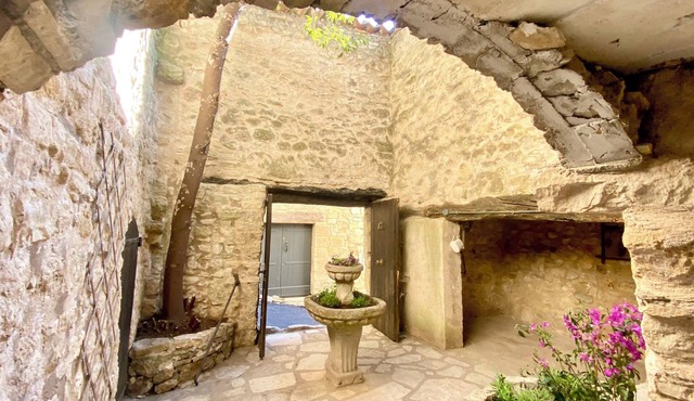 La Mistraline, Village House in the heart of Provence, 2 Bdrms 2 Baths