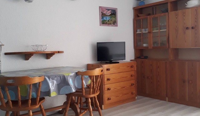 La Mongie 4 pers mars pied des pistes ski et luge et parking couvert