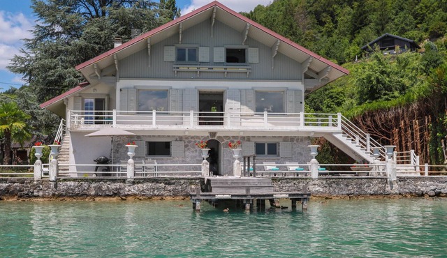 La Musardière pieds dans l'eau