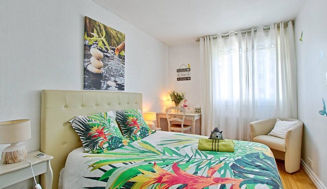 “La Naturelle”: relaxing and exotic! Air conditioning and free/secure parking!