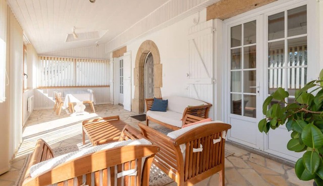 La Noëe - Parking - 5mn voiture plage