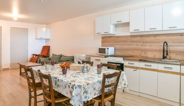 La Pépinière - Parking, Barbecue, 3 Bedrooms by C.L.G