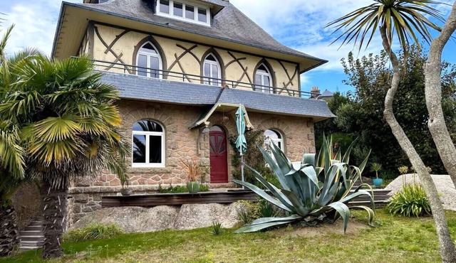 "La Pagode"close to beache