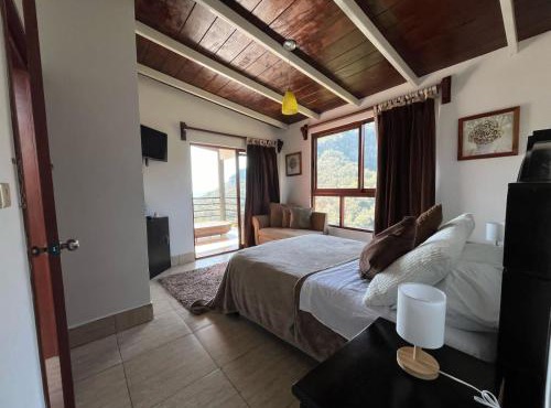 La Palapa & Posada Mía