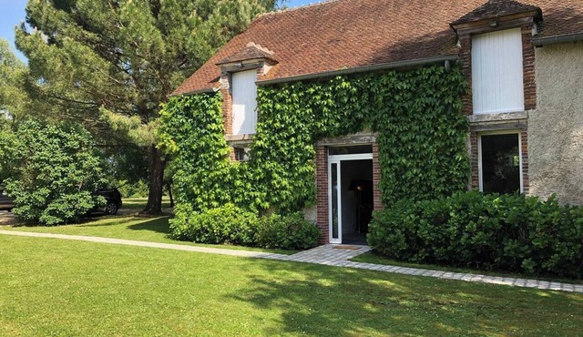 La Parenthèse Un Conflans, swimming pool, charming standing