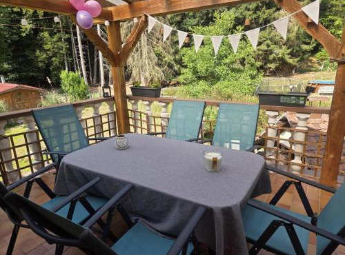 LA PARENTHÈSE AU PAYS DU VERT