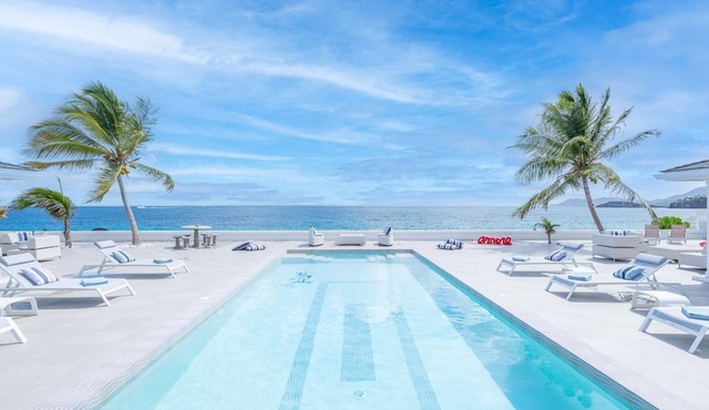 La Perla Palais - Luxury Villa on Private Beach