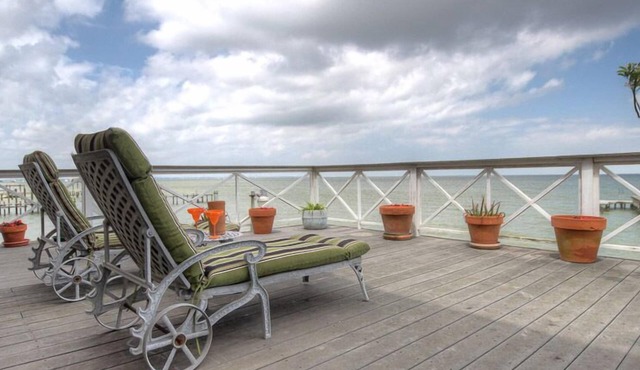 La Petit Maison, is a waterfront two-story cottage near Kemah,TX