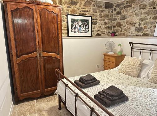 La Petite Bastide-Central Apartment in Neffies