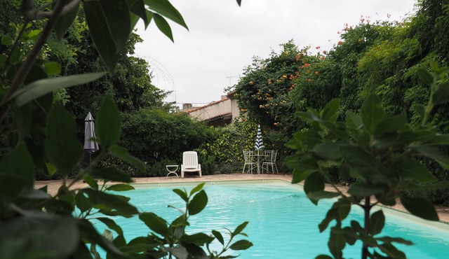 La Petite Gensac - Le Grenier Apartment. Sleeps 2