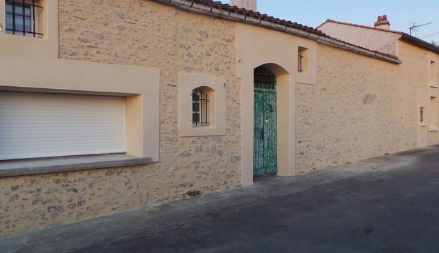 La petite Logne - accommodation with swimming pool