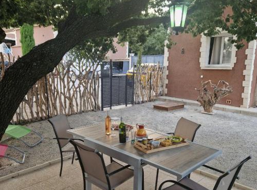 La Petite Maison dans la Vigne