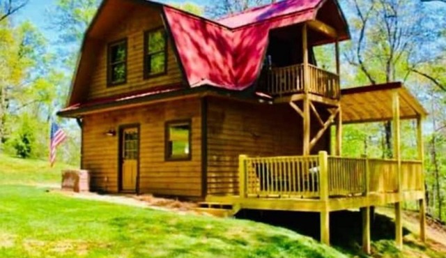 La Petite Maison - French Inspired Chalet