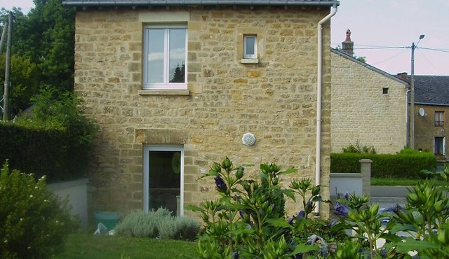 "La Petite Maison" in the country-1 to 7 pers.