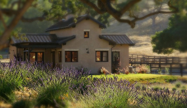 La Petite Maison in Santa Ynez