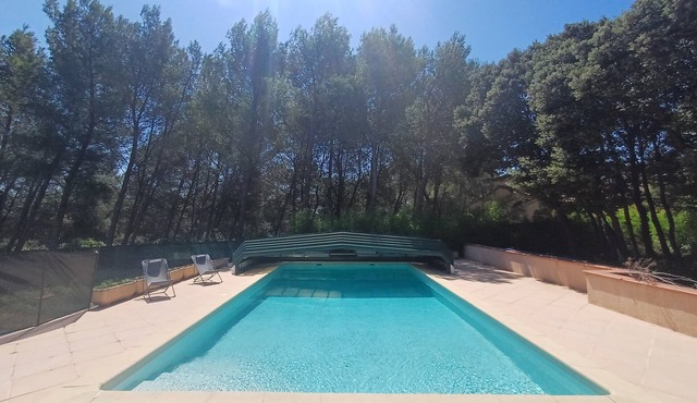 La Petite Maison Nîmoise - Le Calme Proche de la Ville