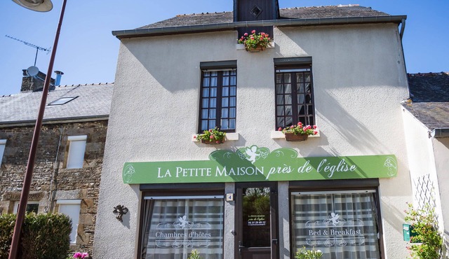 La Petite Maison près de l'Eglise