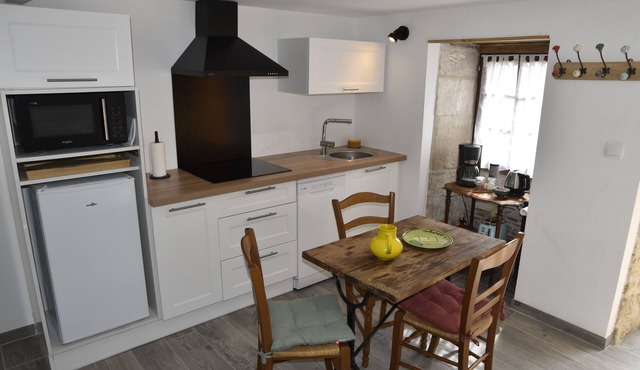 La Petite Mireille" gîte in a quiet hamlet