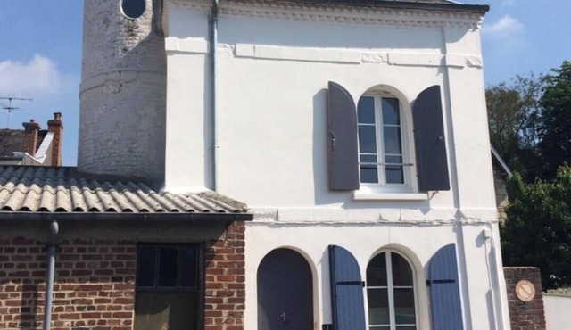 La petite Tourelle, sleeps 4/6, furnished with garage