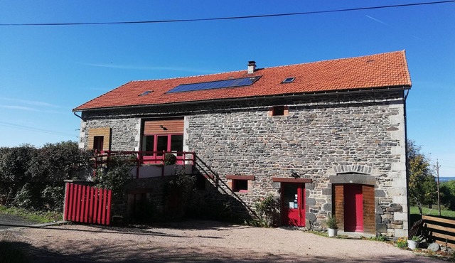 La Picote, large gite for 15 people in a quiet, green setting