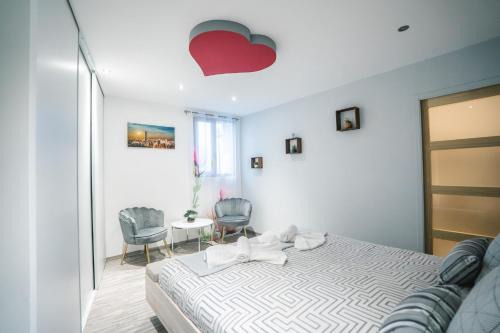 La Pierre Dorée-3 chambre 2 salle de bain-AO