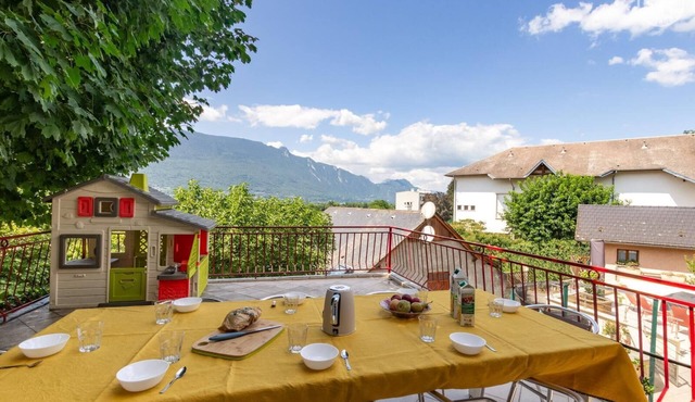 LA PIERRE PONS - VOGLANS