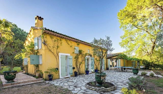 La Pinède: Character house in the vineyards
