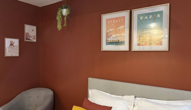 La Place, studio en centre ville de Calais