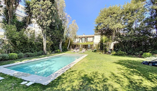 ☀️La plage☀️ Classified ⭐️⭐️⭐️⭐️