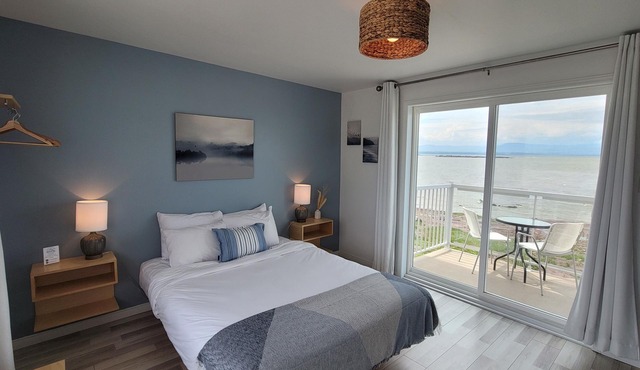 La Plage Motel
