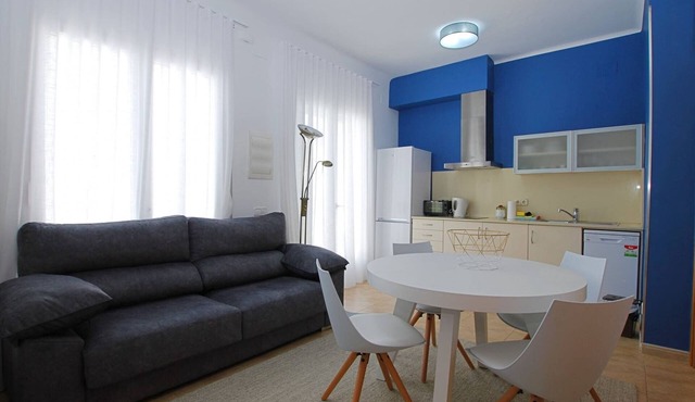 La Platgeta · Ideal family apartment, with private terrace