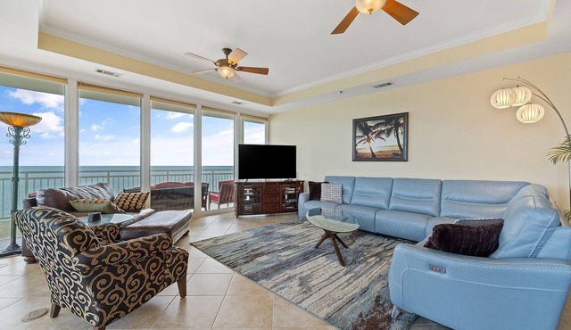 La Playa 901- Beach Front with Stunning Views