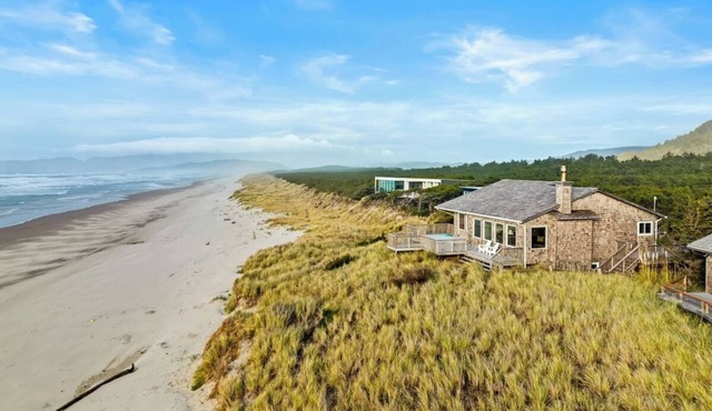 la Playa Luna #175 - Family sized home on the beachfront in Tierra Del Mar