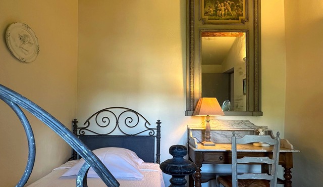 La Ponche - Beige Room