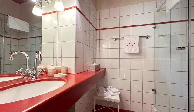 LA PONCHE - Cheminee Room