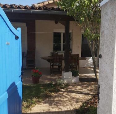 La Porte Bleue