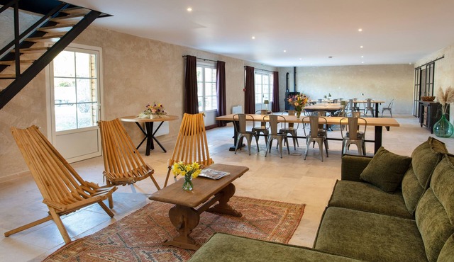 La Porte d'Arcy - grand jardin et piscine partagée