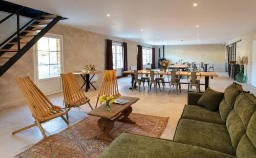 La Porte d'Arcy - grand jardin et piscine partagée